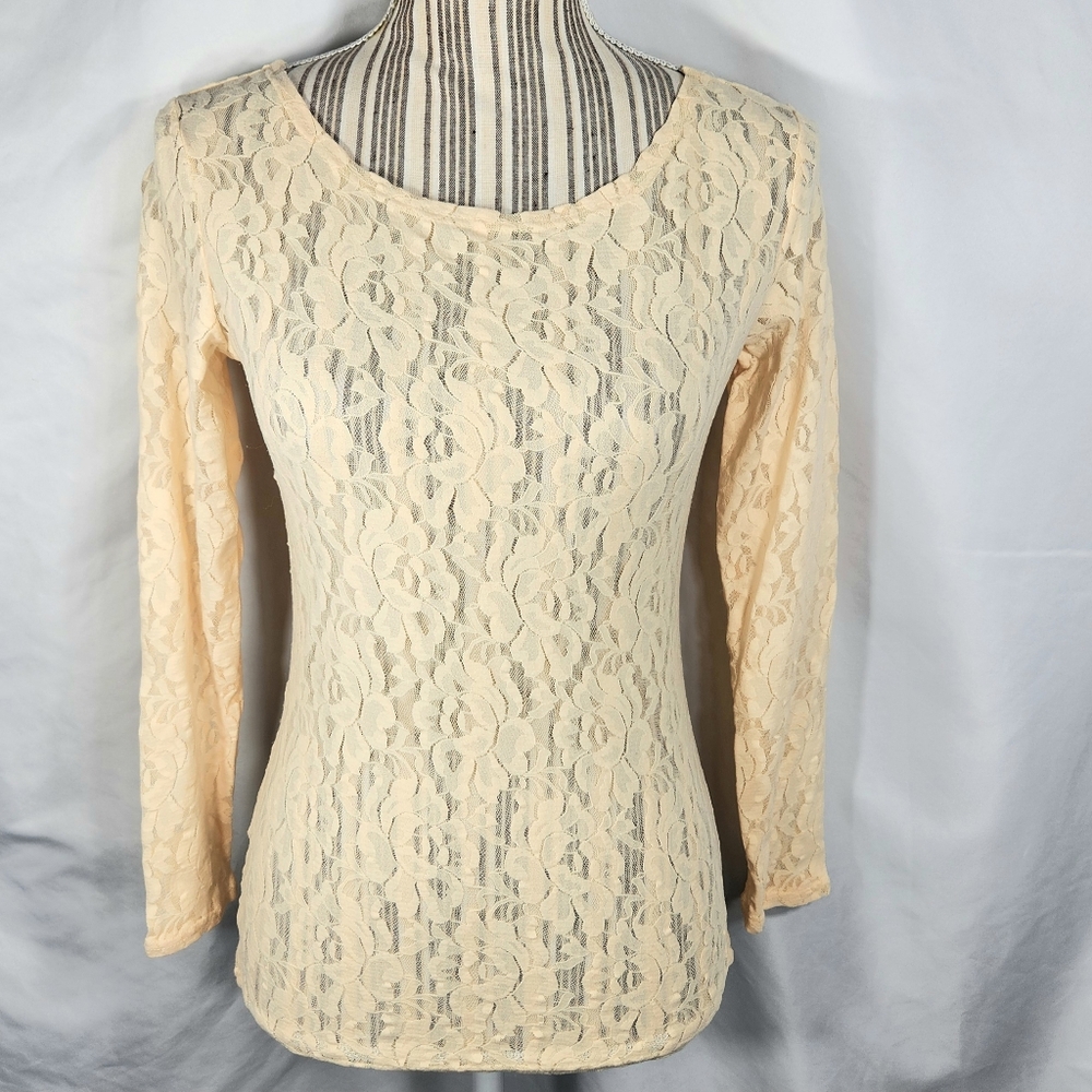 Ellen Ashley (Banana) Yellow Floral Lace Long Sleeve Top Size Small